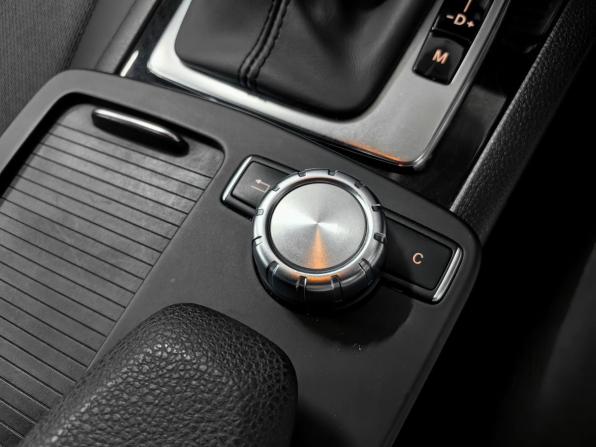 Mercedes-Benz C-Класс III (W204) Рестайлинг с пробегом 2012 года, цена 1 550 000 рублей, 81860 км, седан, Автокод Объявления