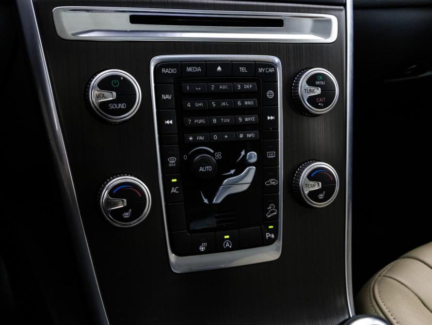 Volvo XC60 I Рестайлинг Санкт-Петербург  - изображение 16