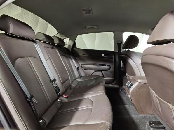 Kia Optima IV Рестайлинг с пробегом 2018 года, цена 2 043 000 рублей, 121291 км, седан, Автокод Объявления