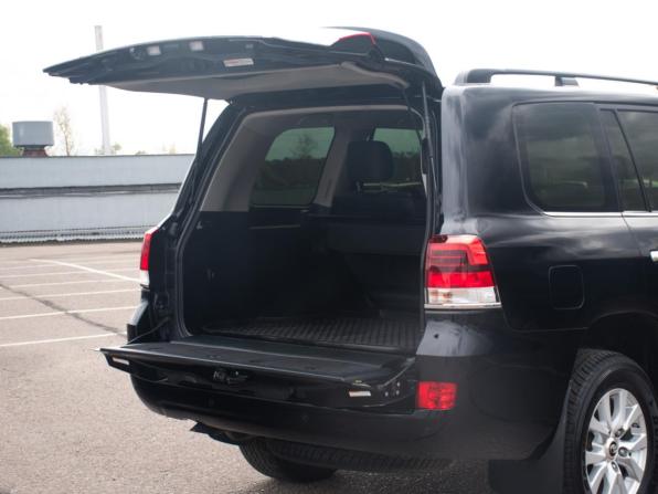 Toyota Land Cruiser 200 Series Рестайлинг 2 с пробегом 2019 года, цена 7 148 000 рублей, 104673 км, внедорожник, Автокод Объявления