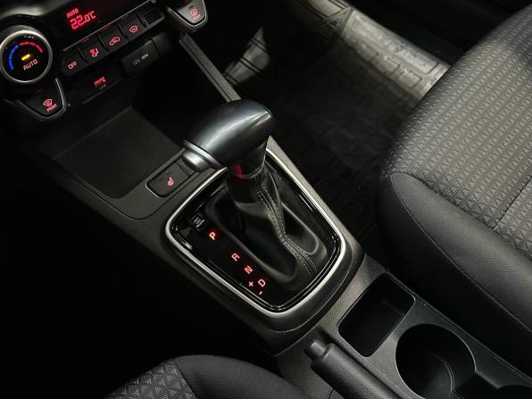 Kia Rio IV Рестайлинг с пробегом 2021 года, цена 1 590 000 рублей, 144000 км, хэтчбек, Автокод Объявления