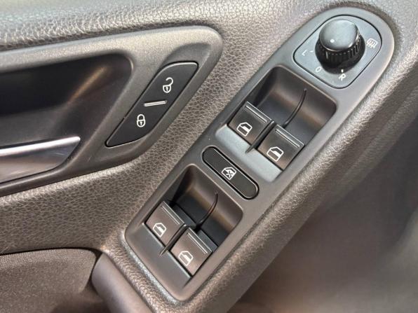 Volkswagen Golf VI с пробегом 2009 года, цена 560 000 рублей, 221500 км, хэтчбек, Автокод Объявления