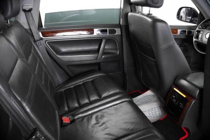Volkswagen Touareg I Рестайлинг с пробегом 2007 года, цена 999 000 рублей, 380000 км, внедорожник, Автокод Объявления