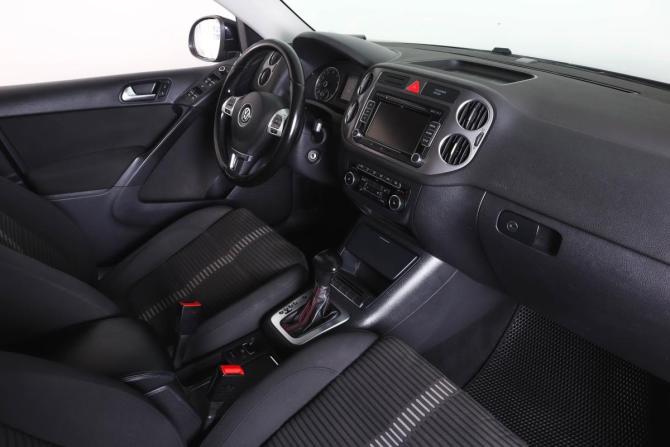 Volkswagen Tiguan I с пробегом 2011 года, цена 1 239 000 рублей, 262000 км, внедорожник, Автокод Объявления