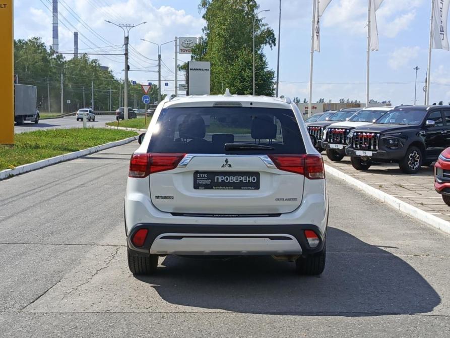 Mitsubishi Outlander III Рестайлинг 3 Чебоксары  - изображение 7