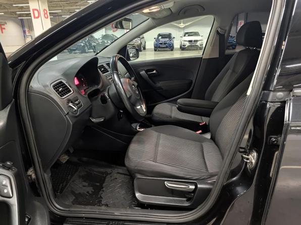 Volkswagen Polo V с пробегом 2013 года, цена 1 000 000 рублей, 121011 км, седан, Автокод Объявления