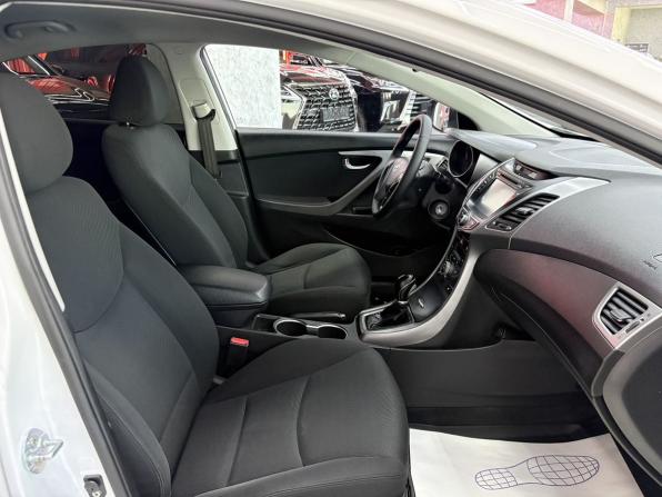 Hyundai Elantra V (MD) с пробегом 2014 года, цена 1 045 000 рублей, 172995 км, седан, Автокод Объявления