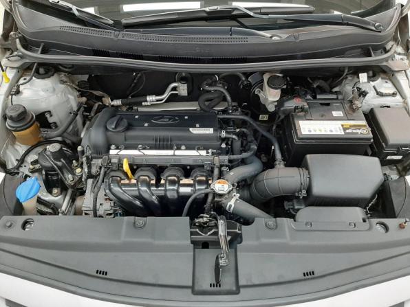 Hyundai Solaris I Рестайлинг с пробегом 2016 года, цена 929 000 рублей, 196645 км, хэтчбек, Автокод Объявления