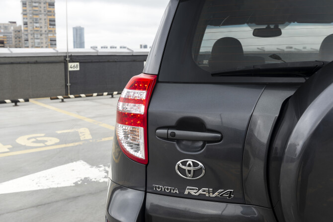 Toyota RAV4 III (XA30) Рестайлинг с пробегом 2010 года, цена 1 417 000 рублей, 250000 км, внедорожник, Автокод Объявления