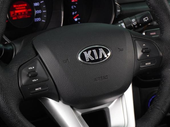 Kia Rio III с пробегом 2013 года, цена 954 000 рублей, 139713 км, хэтчбек, Автокод Объявления