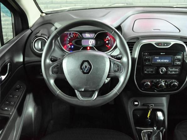 Renault Kaptur I с пробегом 2017 года, цена 1 300 000 рублей, 99780 км, внедорожник, Автокод Объявления