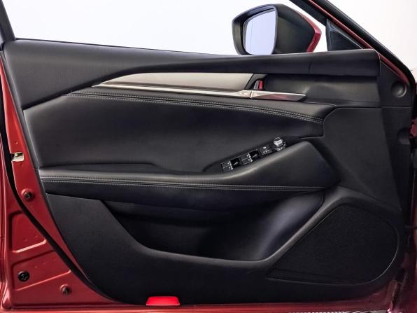 Mazda 6 III (GJ) Рестайлинг 2 с пробегом 2021 года, цена 2 890 000 рублей, 81759 км, седан, Автокод Объявления