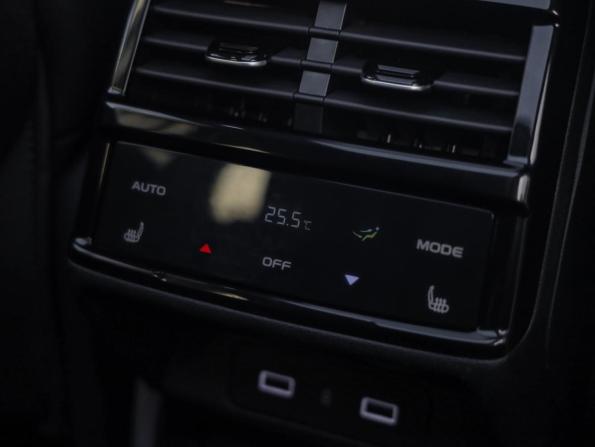 Geely Monjaro I с пробегом 2025 года, цена 3 739 000 рублей, 13929 км, внедорожник, Автокод Объявления