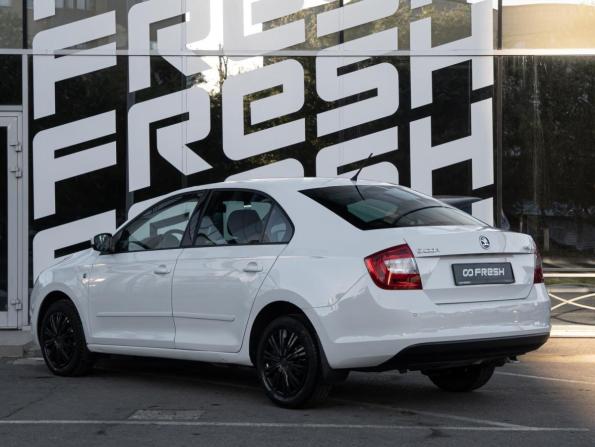 Skoda Rapid I с пробегом 2014 года, цена 1 020 000 рублей, 121803 км, лифтбек, Автокод Объявления