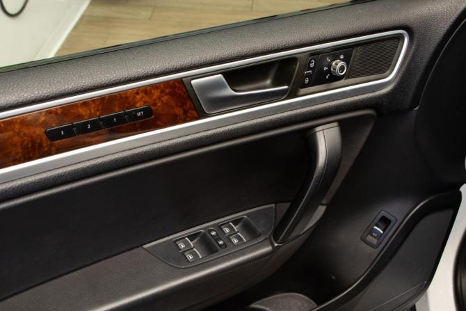 Volkswagen Touareg II с пробегом 2013 года, цена 2 150 000 рублей, 188548 км, внедорожник, Автокод Объявления