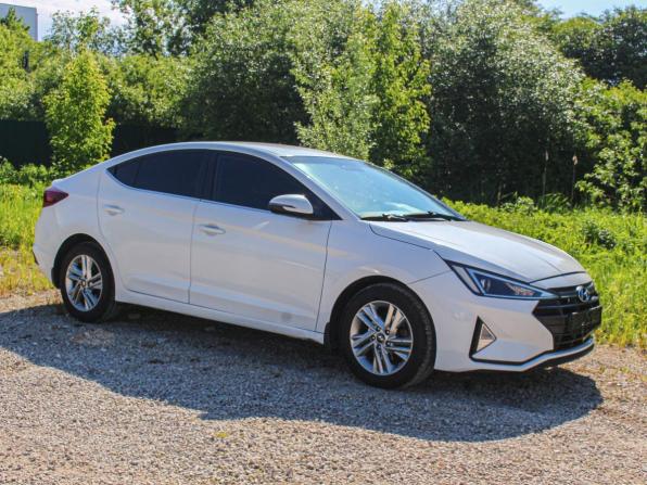 Hyundai Elantra VI (AD) Рестайлинг с пробегом 2019 года, цена 1 065 000 рублей, 226000 км, седан, Автокод Объявления
