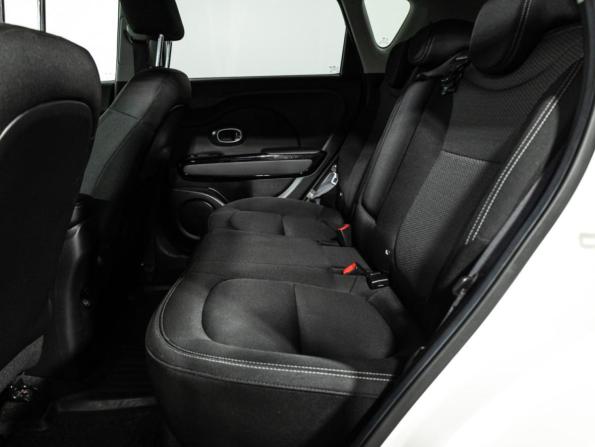 Kia Soul II Рестайлинг с пробегом 2018 года, цена 1 649 700 рублей, 73923 км, хэтчбек, Автокод Объявления