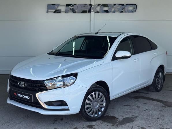 Lada (ВАЗ) Vesta I с пробегом 2018 года, цена 899 000 рублей, 98000 км, седан, Автокод Объявления