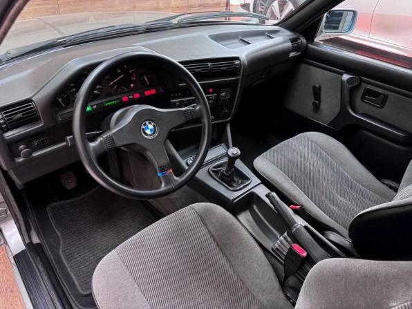 BMW 3 серии II (E30) с пробегом 1989 года, цена 1 430 000 рублей, 199000 км, седан, Автокод Объявления