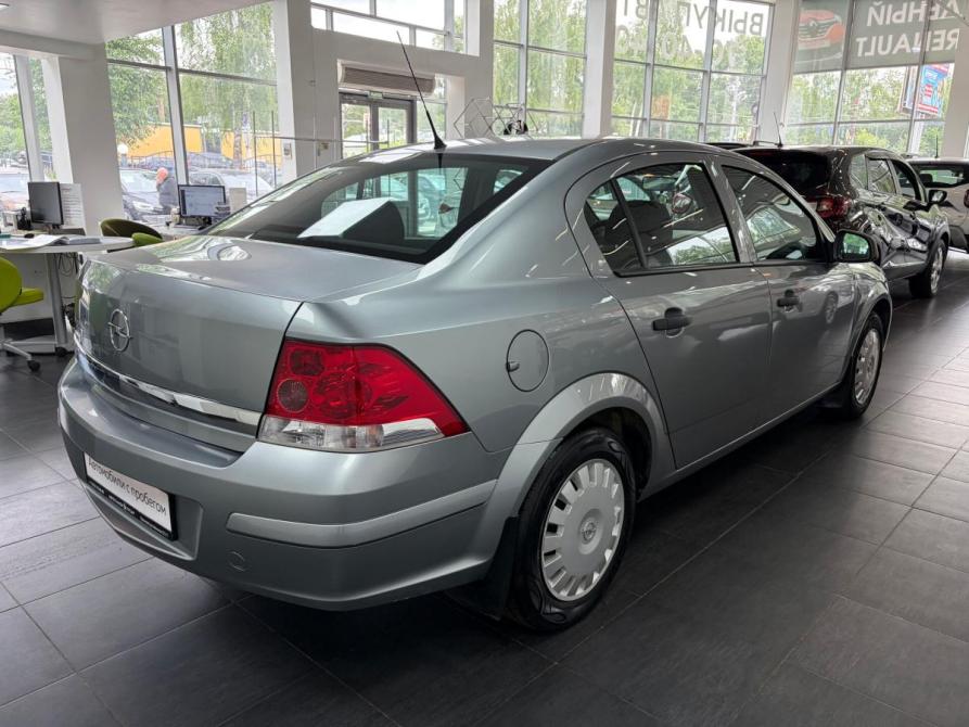 Opel Astra H Рестайлинг Киров  - изображение 7