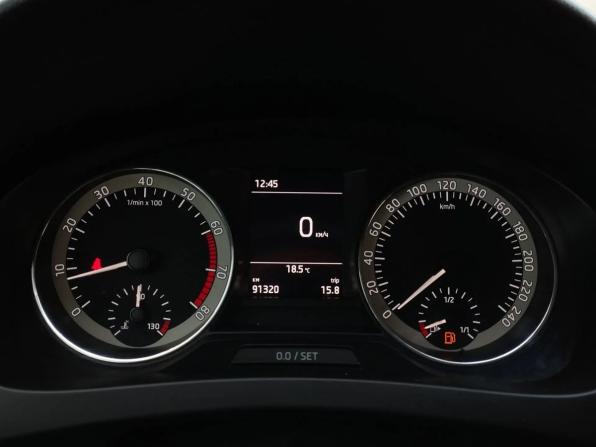 Skoda Rapid I с пробегом 2017 года, цена 1 230 000 рублей, 91317 км, лифтбек, Автокод Объявления