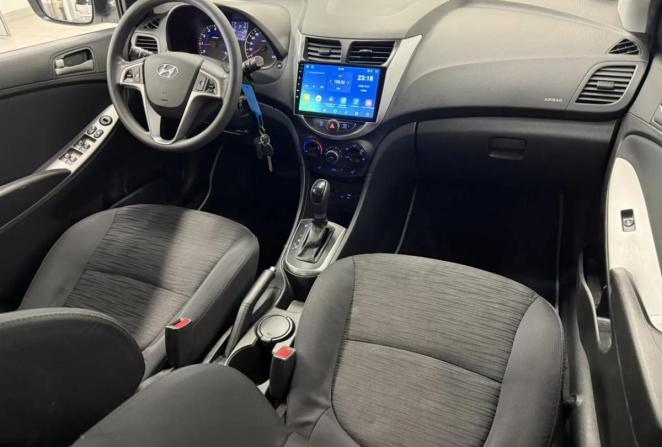 Hyundai Solaris I Рестайлинг с пробегом 2015 года, цена 1 050 000 рублей, 121120 км, седан, Автокод Объявления