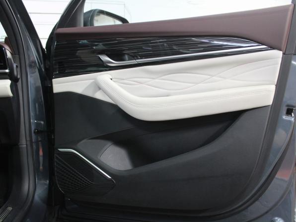 Geely Monjaro I с пробегом 2023 года, цена 3 570 000 рублей, 28526 км, внедорожник, Автокод Объявления