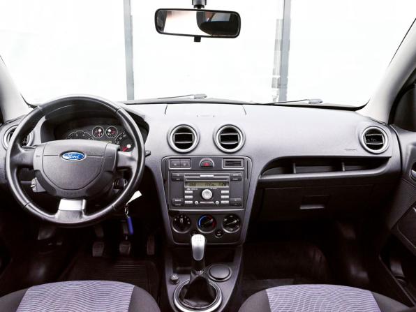 Ford Fusion I Рестайлинг с пробегом 2007 года, цена 342 111 рублей, 244664 км, хэтчбек, Автокод Объявления
