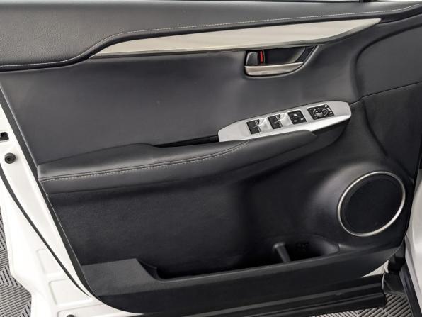 Lexus NX I с пробегом 2017 года, цена 3 255 000 рублей, 66700 км, внедорожник, Автокод Объявления
