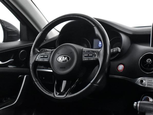 Kia Stinger I с пробегом 2018 года, цена 2 049 000 рублей, 185844 км, лифтбек, Автокод Объявления