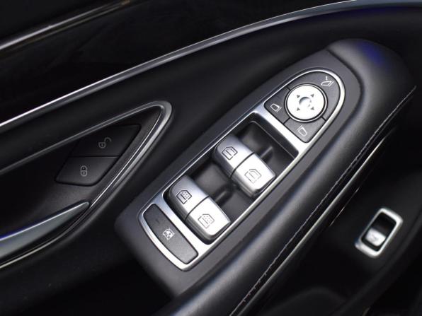 Mercedes-Benz Maybach S-Класс I (X222) Рестайлинг с пробегом 2018 года, цена 5 200 000 рублей, 175425 км, седан, Автокод Объявления