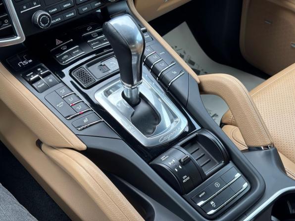 Porsche Cayenne II Рестайлинг (958) с пробегом 2018 года, цена 4 730 000 рублей, 102428 км, внедорожник, Автокод Объявления