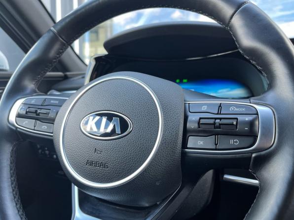 Kia K5 III с пробегом 2021 года, цена 2 730 000 рублей, 62600 км, седан, Автокод Объявления