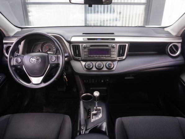 Toyota RAV4 IV (XA40) Рестайлинг с пробегом 2015 года, цена 1 743 000 рублей, 381996 км, внедорожник, Автокод Объявления