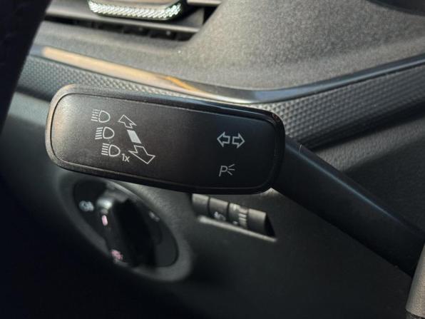 Volkswagen Polo VI с пробегом 2020 года, цена 979 000 рублей, 287342 км, лифтбек, Автокод Объявления