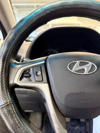 Hyundai Solaris I Рестайлинг с пробегом 2015 года, цена 759 000 рублей, 298227 км, седан, Автокод Объявления