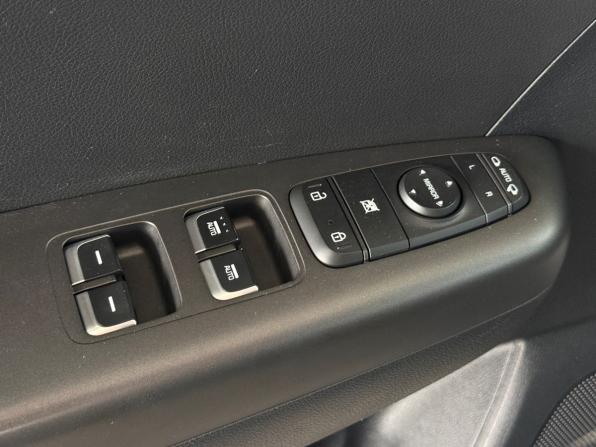 Kia Sportage IV Рестайлинг с пробегом 2022 года, цена 2 363 000 рублей, 90309 км, внедорожник, Автокод Объявления
