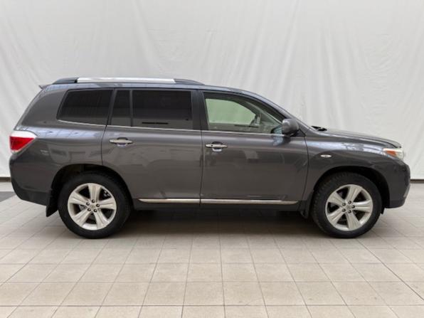 Toyota Highlander II (XU40) Рестайлинг с пробегом 2012 года, цена 1 990 000 рублей, 229689 км, внедорожник, Автокод Объявления
