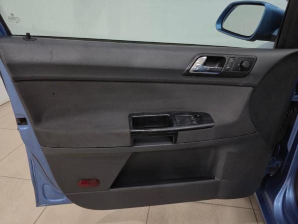 Volkswagen Polo IV Рестайлинг с пробегом 2006 года, цена 430 000 рублей, 178233 км, хэтчбек, Автокод Объявления