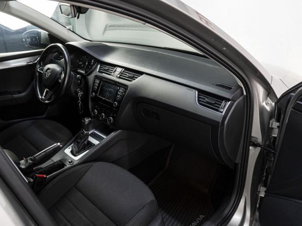Skoda Octavia III (A7) с пробегом 2017 года, цена 1 749 000 рублей, 155358 км, лифтбек, Автокод Объявления