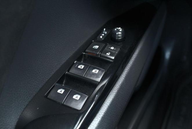 Toyota Camry VII (XV50) Рестайлинг 2 с пробегом 2018 года, цена 2 424 000 рублей, 195555 км, седан, Автокод Объявления