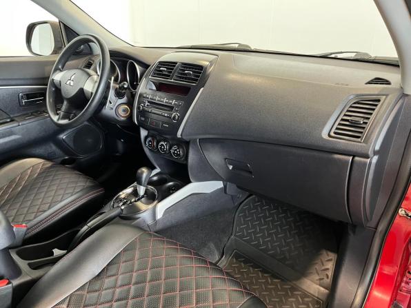 Mitsubishi ASX I с пробегом 2010 года, цена 840 000 рублей, 256000 км, внедорожник, Автокод Объявления