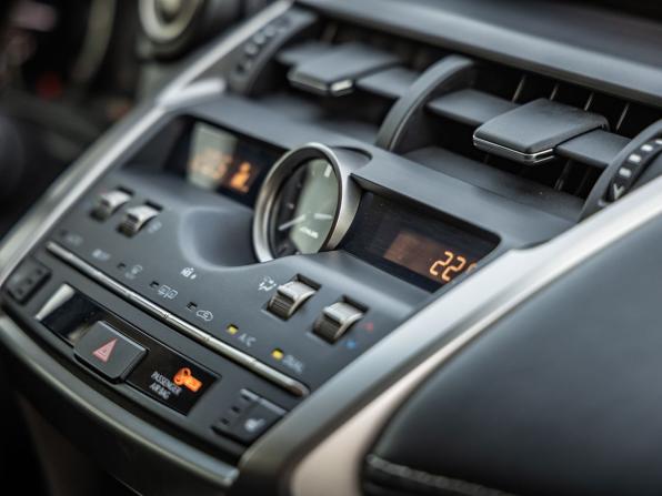 Lexus NX I Рестайлинг с пробегом 2018 года, цена 3 265 000 рублей, 82991 км, внедорожник, Автокод Объявления