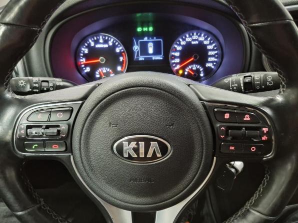 Kia Sportage IV Рестайлинг с пробегом 2018 года, цена 2 199 999 рублей, 91641 км, внедорожник, Автокод Объявления