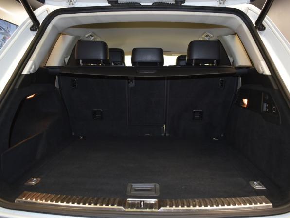 Volkswagen Touareg II Рестайлинг с пробегом 2017 года, цена 3 329 000 рублей, 130000 км, внедорожник, Автокод Объявления