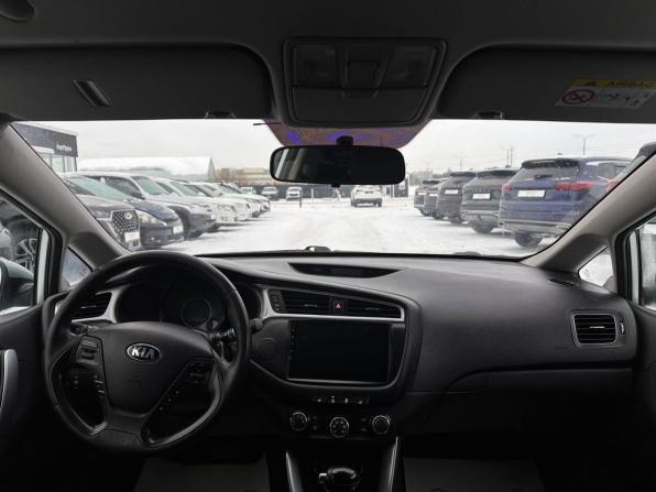 Kia Ceed II Рестайлинг с пробегом 2016 года, цена 1 019 000 рублей, 219527 км, хэтчбек, Автокод Объявления