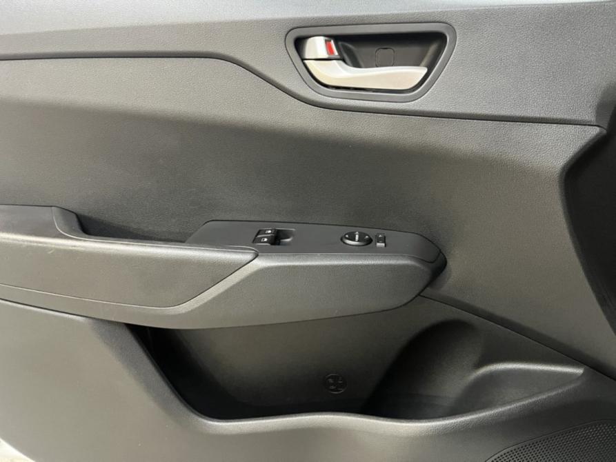 Hyundai Solaris II Курск  - изображение 14