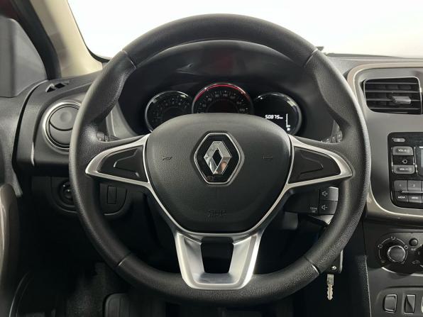 Renault Sandero II Рестайлинг с пробегом 2021 года, цена 1 325 000 рублей, 50875 км, хэтчбек, Автокод Объявления