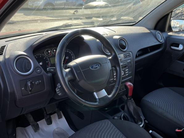 Ford Fusion I Рестайлинг с пробегом 2008 года, цена 319 000 рублей, 242000 км, хэтчбек, Автокод Объявления