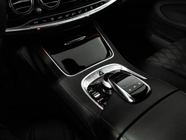 Mercedes-Benz Maybach S-Класс I (X222) Рестайлинг с пробегом 2019 года, цена 8 999 999 рублей, 33581 км, седан, Автокод Объявления